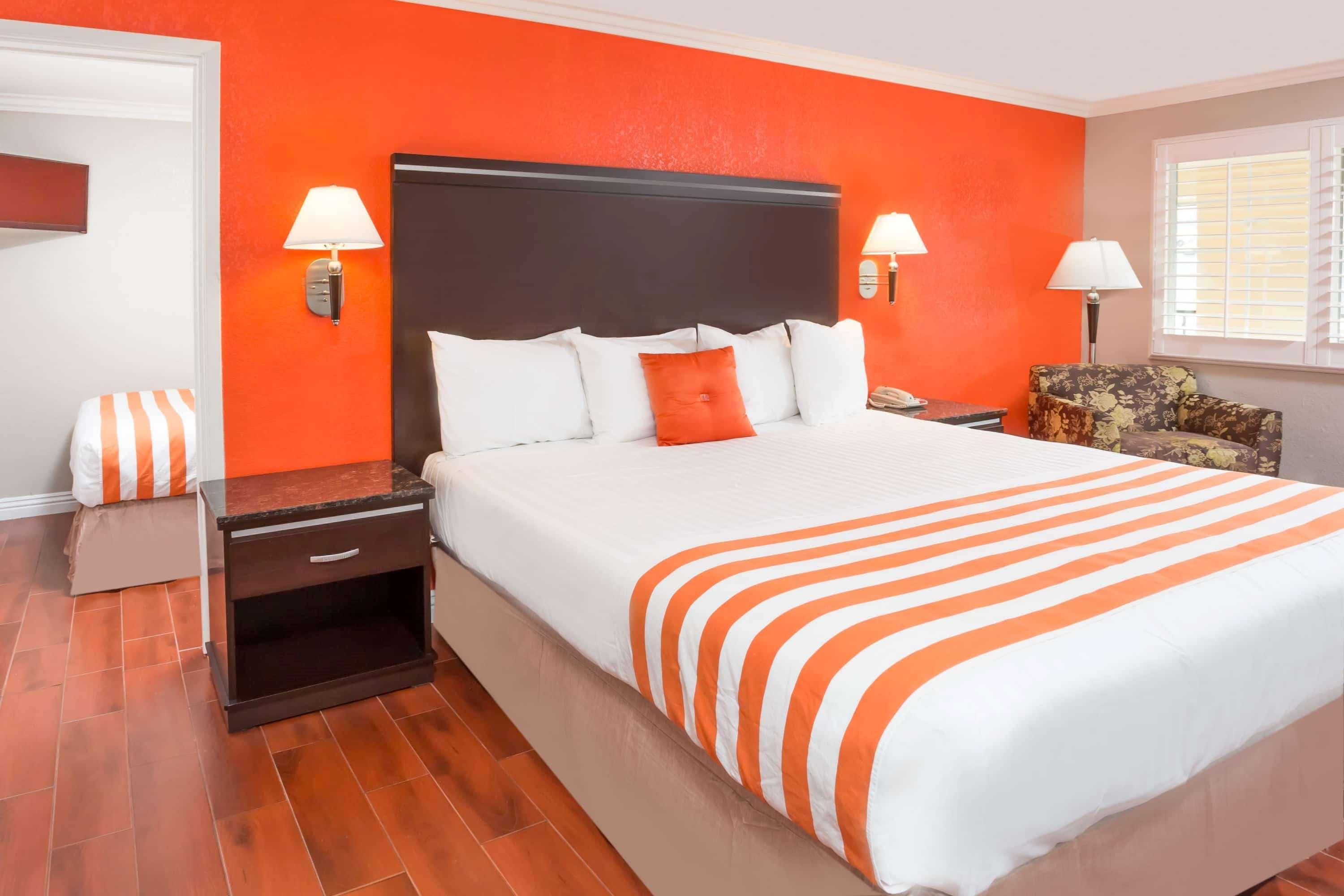 Casa Blanca Hotel & Suites אורנג' מראה חיצוני תמונה
